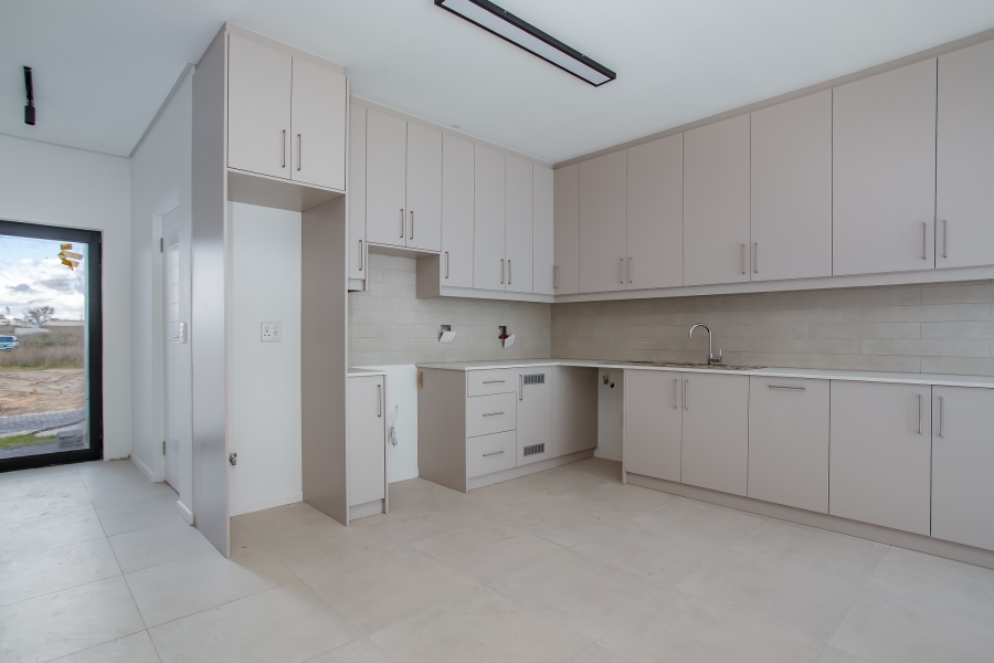 3 Bedroom Property for Sale in Honeydew Country Estate Western Cape